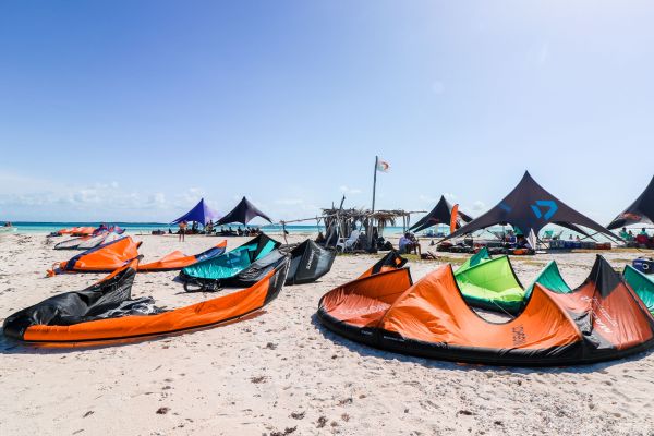 7 spots de kitesurf à Los Roques avec la meilleure eau plate 1 7 spots de kitesurf à Los Roques avec la meilleure eau plate